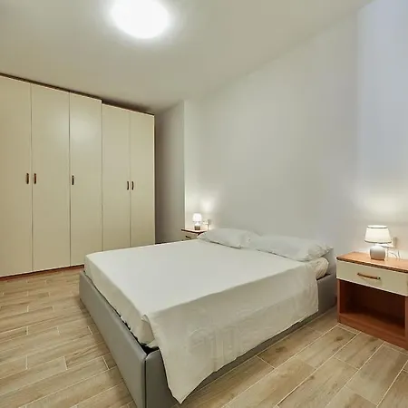 Flat Number 8 Apartment *